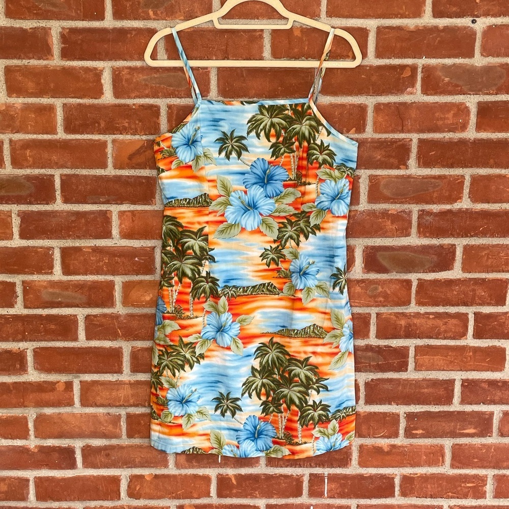 Hawaiian print floral sunset dress